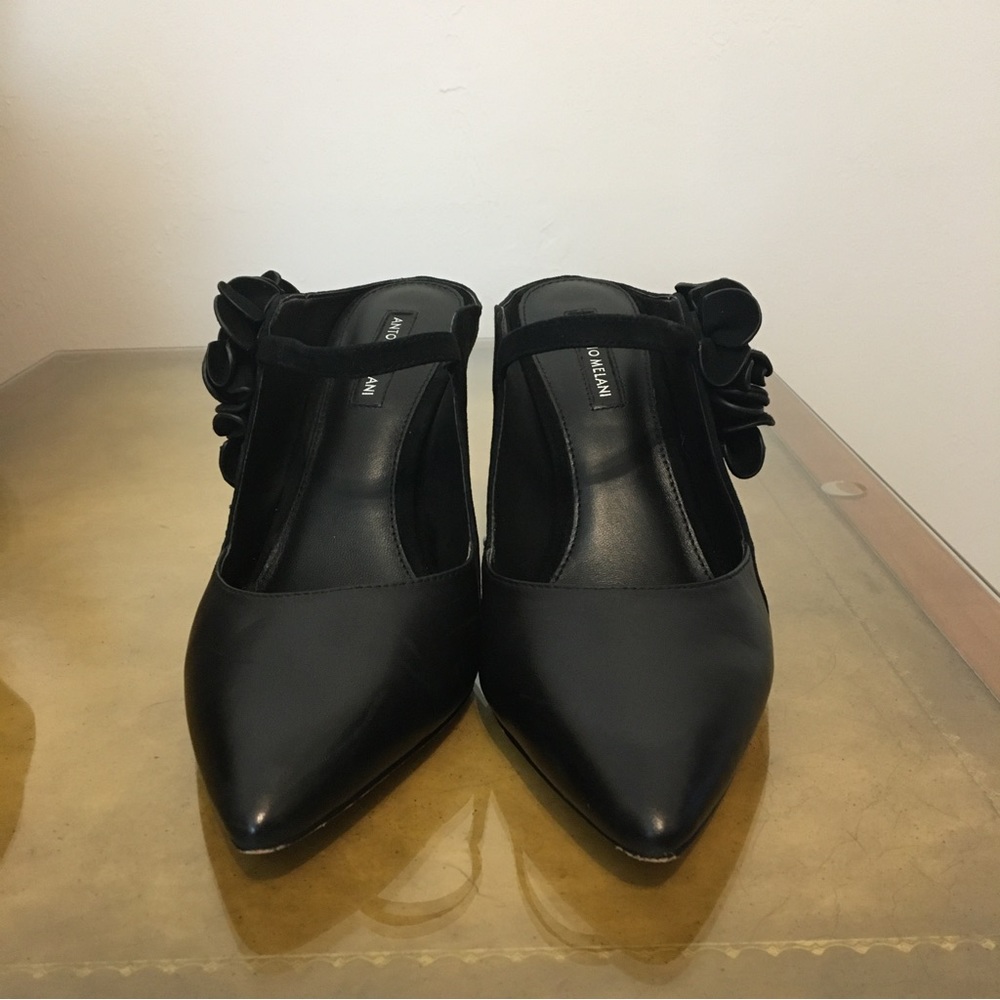 🛍️ SALE! ANTONIO MELANI Sz 7.5 Leather Heels - Picture 2 of 6